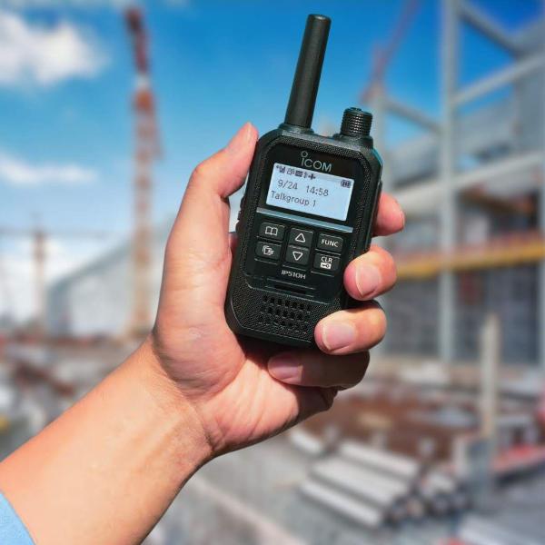 ICOM Portatif radio hybride LTE (4G) / 3G et Wi-Fi IP510H