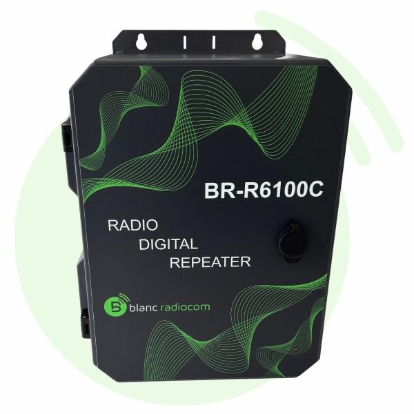 BLANC RADIOCOM Pack Relais UR6100 en coffret métallique mural - robuste - étanche et ventilé